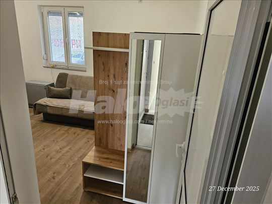 Altina, 24m2, garsonjera, novo