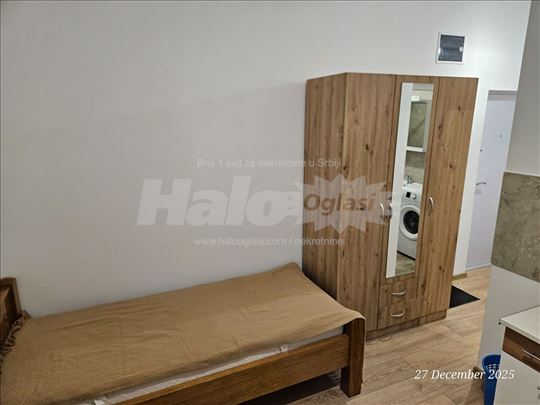 Altina, garsonjera, novo