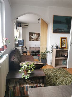 Centar uključujući informatiku 