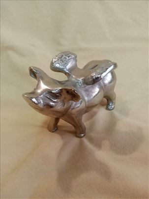 Figura svinja sa krilima (Flying Pig)