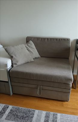 Fotelja na razvlačenje