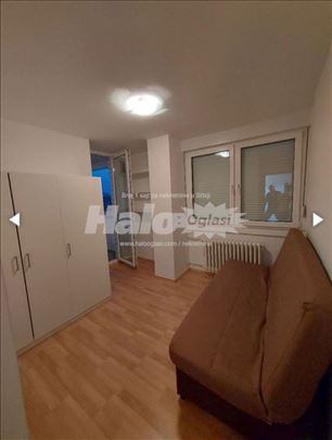 Izdajem 1,5 stan Ljermontova 