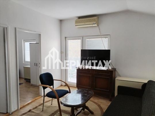 Коњарник, намештен 2.5, усељив