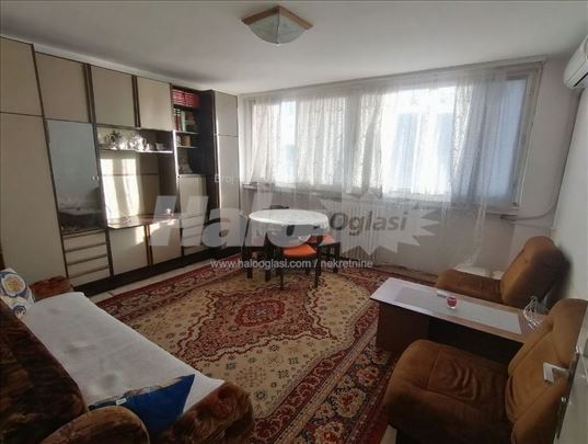 Prodajem dvosoban stan Užice centar