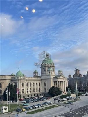 Reprezentativan poslovni prostor, centru-Skupština