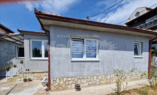 Samostalna kuca u centru