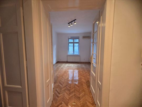 Bulevar despota Stefana-dvoiposoban stan-73m2-2T