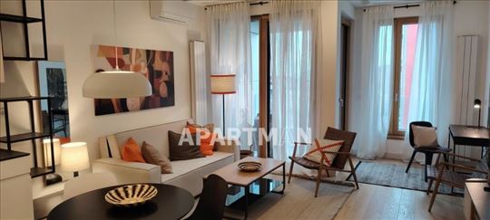 Lux, neuseljavan, Landmark Residence ID#2282