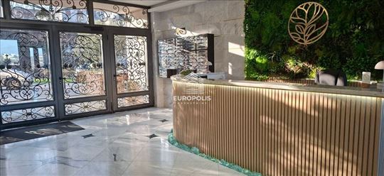 Lux stan sa garažom