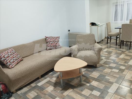 Novo opremljen dvosoban stan