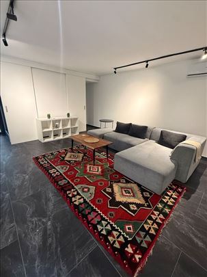 Novo u ponudi, moderno renoviran