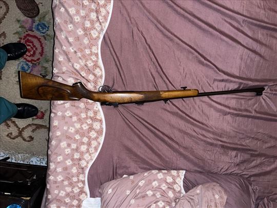 Prodajem lovačku pušku IŽ-12 kalibar 12 i lovački 