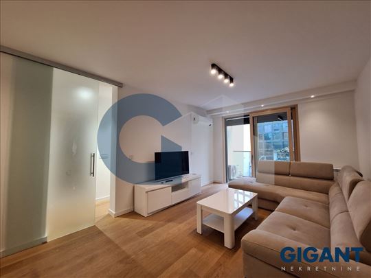 Tašmajdan, 70m2, lux, parking