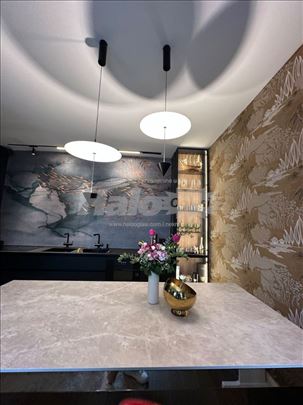 TOP PONUDA! 4.0 panoramska terasa, ART interior 