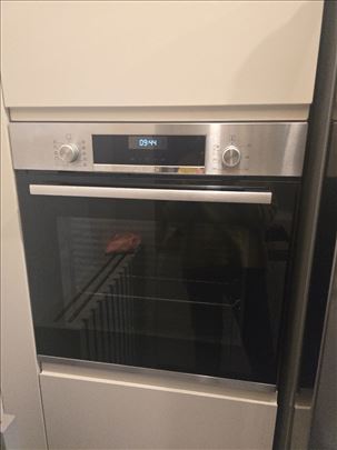 Ugradna rerna BOSH serija 6 HGB 5370S0