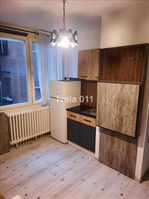 Useljiv stan - Stari Košutnjak ID#4056