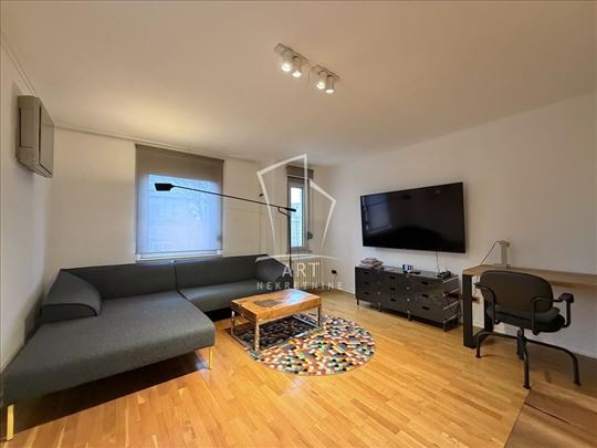 Vračar, odlična lokacija 74m2 ID#13491