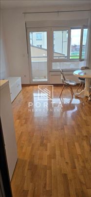 Zemun,centar,Dobanovačka,lux stan ID#1606