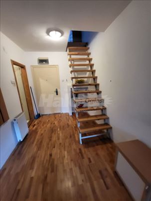 Izdajem dvosoban stan, idealno za studente