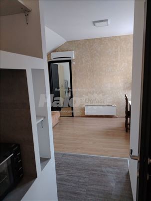 Izdajem jednosoban stan u Borči