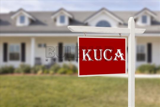 Izuzetna nekretnina na magistralnom putu - kuća u 