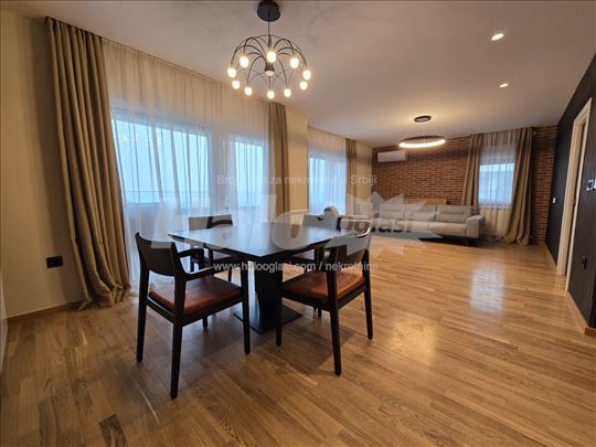 Ekskluzivan trosoban stan, 2xparking, White Hill