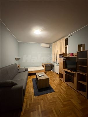 Zvezdara - Djuke Dinić - 33m2