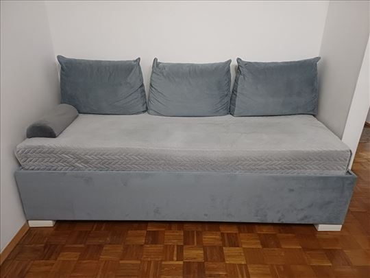 Bernarda trosed i Andrijašević dušek