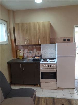 Garsonjera Kumodraz Farmaceutski