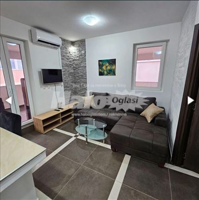 Prodaja Lux stana sa velik terasom Karaburma 62m2
