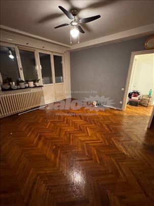 Vukov spomenik, dvosoban 50m2, mogucnost parkinga