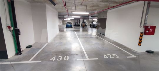 Garaža preko puta Palate pravde- Savska- BnV