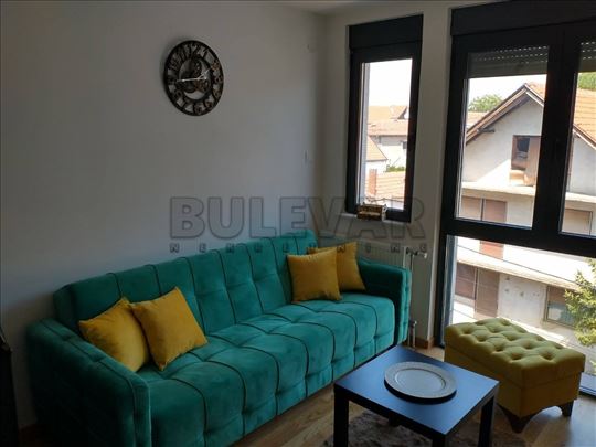 Izdaje se nov, lux stan na Paliluli u ulici Zdravk