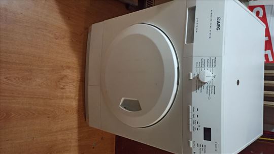 Mašina za sušenje veša AEG  8 kg.