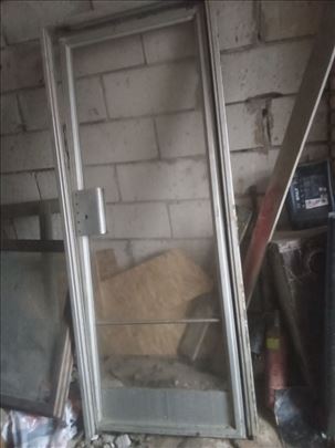 Aluminijumska vrata Kaubojska otvaraju se u obe st