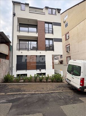 DINARSKA 8, Autokomanda (Savski venac)