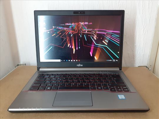 Fujitsu Siemens Lifebook E746 – i5 Procesor, Full 