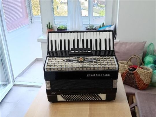Harmonika ROYAL STANDARD 80 basova 5+3 registra, K