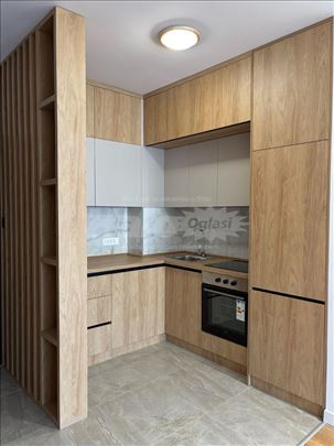 Poslovni prostor za izdavanje - Mladenovac I 49 m2