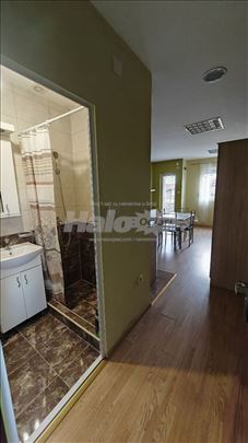 Garsonjera sa svim troskovima