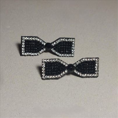Dva broša mašne sa crnim cirkonima