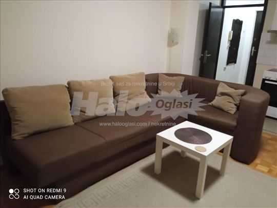 Izdavanje garsonjere u Šapcu