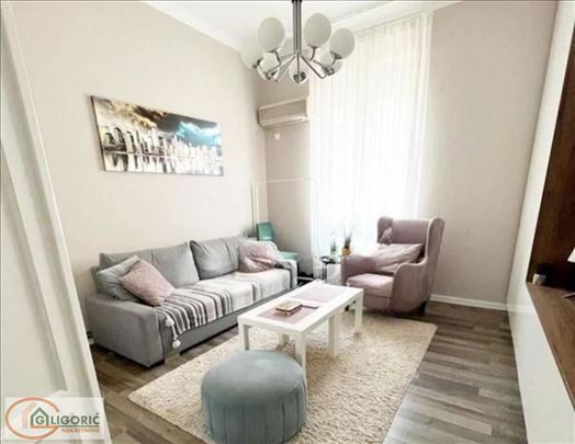 Namešten stan kod Hrama Sv. Save