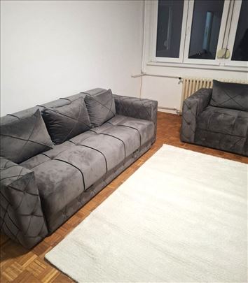 Renovirana garsonjera kod Lidla, Železnik, lift