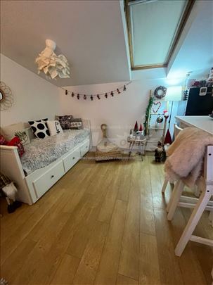 Stan, Dorćol, Šantićeva, namešten 