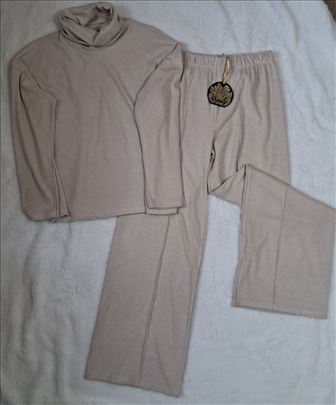 Ženski komplet NOVO sa etiketom – bež