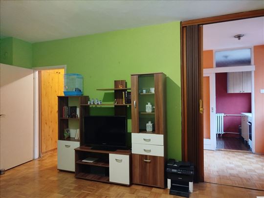 Čukarička padina, Lazarevački drum, jednoiposoban