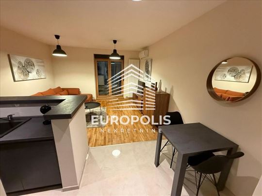 Dvosoban, namešten sa parkingom i terasom ID#8852