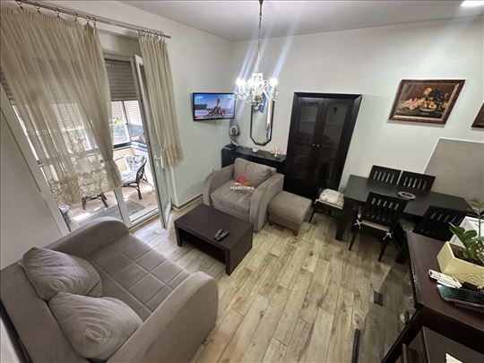 Jednoiposoban stan - 37m2 - Petrovaradin