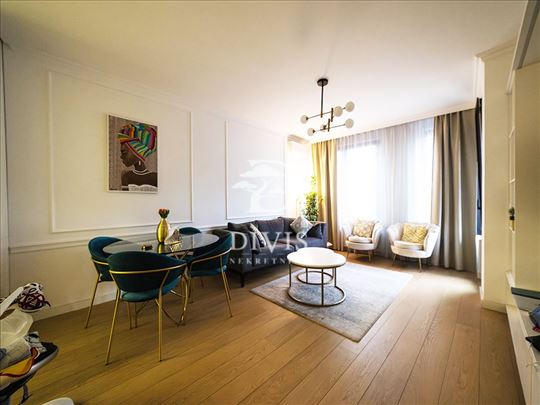 K-district, namešten 3.0 stan, 84m2, garažno